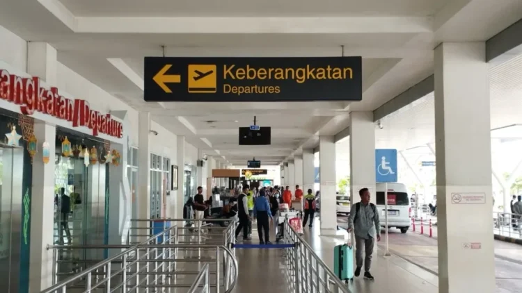 Cara Aman Menggunakan WiFi Gratis di Bandara Tanpa Risiko Kehilangan Data