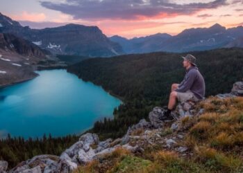 Ciptakan Foto Pendaki Gunung Keren dengan Gemini AI