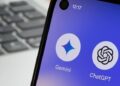 ChatGPT vs Google Gemini: Mana AI Terbaik di 2025?