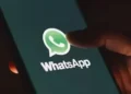 WhatsApp Rilis Fitur Status Mirip Instagram: Kolase Foto, Musik, dan Stiker Keren