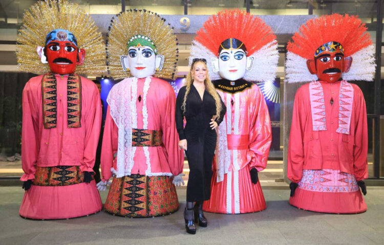 Mariah Carey Tiba di Jakarta, Disambut Tarian Ondel-Ondel Betawi