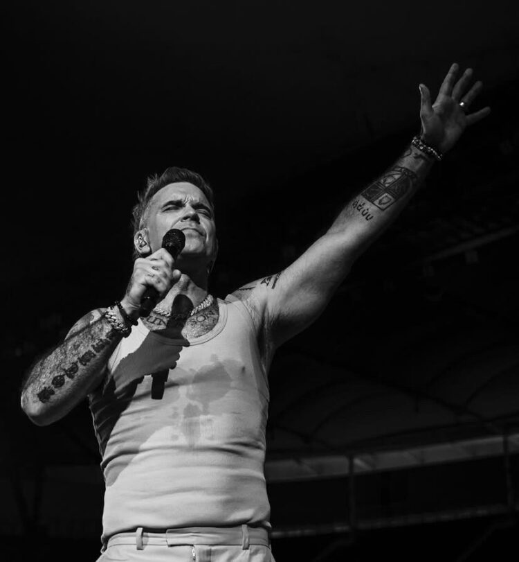 Konser Robbie Williams di Istanbul Batal Akibat Tuduhan Pro-Israel